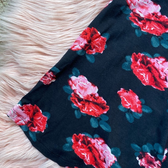 H&M DIVIDED FLORAL SKATER SKIRT - Picture 3 of 8